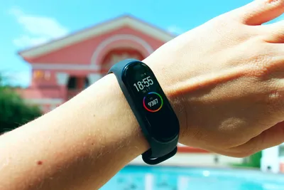 Фитнес-браслет Xiaomi Mi Band 3 обзаведется сенсорным экраном и будет  поддерживать жестовое управление