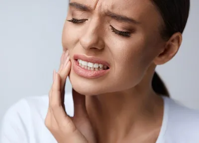 Флюс – это воспалительный процесс, который сопровождается появлением гноя в  тканях, окружающих зуб. Главными причинами.. | ВКонтакте