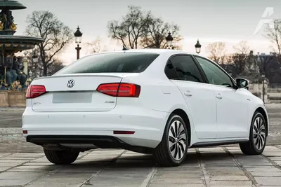 Перетяжка торпедо Volkswagen Jetta 6 (Фольксваген Джетта 6)