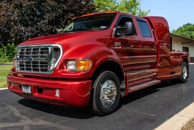 2002 Ford F-650 Super Duty Super CrewZer Up For Auction