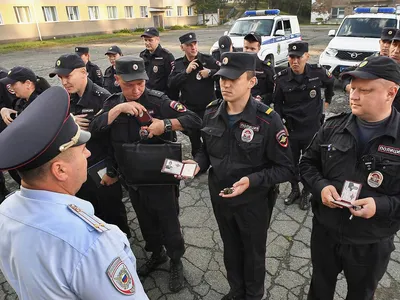 Надпись \"Полиция\" уберут с формы российских правоохранителей