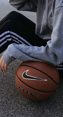 Мальчик с баскетбольным мячом - 54 фото