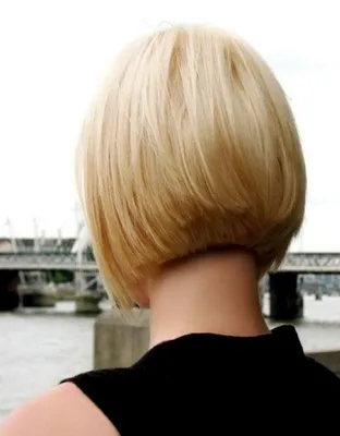 Блондинка с короткой стрижкой со спины - 60 фото
