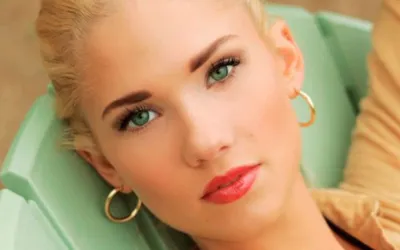 Макияж для блондинок: раскрываем подводные камни и даем советы для крутого  макияжа
