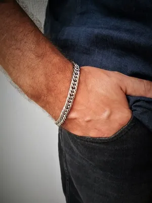 Модные советы о том на какой руке носить такое украшение, как браслет |  Silvers