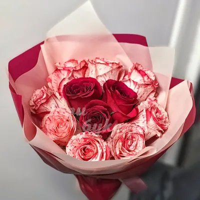 Букет алых роз, артикул F1207058 - 5525 рублей, доставка по городу. Flawery  - доставка цветов в Красноярске