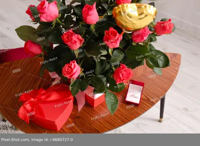 Большой букет роз для самой любимой - обои на рабочий стол