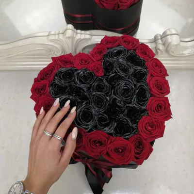 Букет из красных, розовых и персиковых роз - 101 цветок за 18 590 руб. |  Бесплатная доставка цветов по Москве