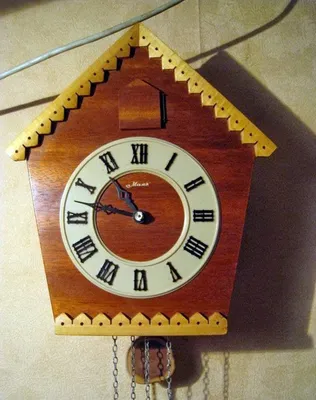 Часы с кукушкой 6052С – купить в магазине в Москве, цены, описания, скидки  и фото