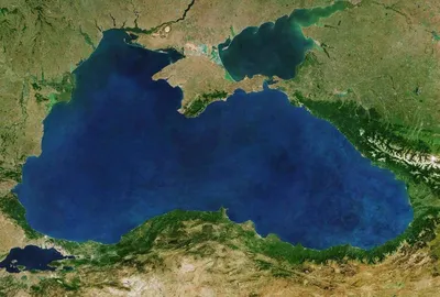 Пожар на буровых платформах в Черном море виден из космоса