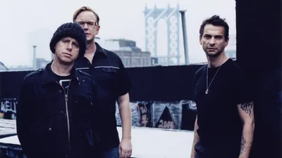 🅄🄻🅃🅁🄰 Depeche Mode〇•° on X: \"Depeche Mode | Memento Mori Tour  #DepecheMode https://t.co/fXZTEhvxNq\" / X
