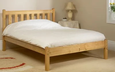 Заказать деревянную кровать из массива дуба, ясеня, бука, лиственницы на  заказ.