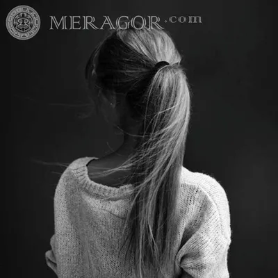 MERAGOR | Девушка с длинными волосами фото со спины на аватар скачать