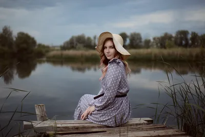 девушка на берегу реки Ока :: Дарья Дядькина – Социальная сеть ФотоКто