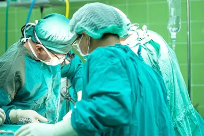 Как в Чите делают операции на сосудах и сердце без разрезов — видео - 14  марта 2023 - chita.ru