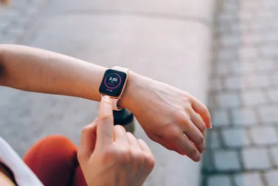 Сюрприз, который она не забудет: 5 причин подарить ей Apple Watch - i-Store