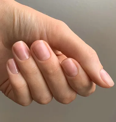 Маникюр с блестками: фото дизайнов для коротких и длинных ногтей в 2024 году