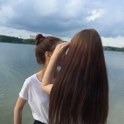 Фото девушек с темными волосами на аву без лица
