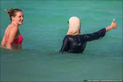 В Казани две женщины оскорбили девушек в хиджабе