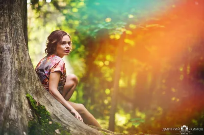 Типичные сюжеты digital art: девушка в туманном лесу — Российское фото