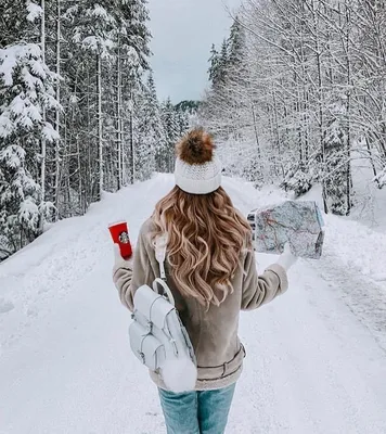 Фото девушек зимой в лесу со спины фото