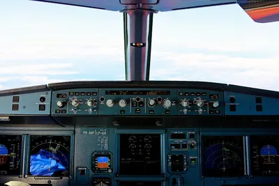 Редкое фото Боинга-737 на водопое | Пикабу