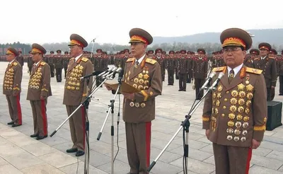 Почему северокорейские генералы увешаны медалями? Когда они вообще воевали  последний раз? | Smapse News: Образование и наука | Дзен