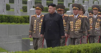 Откуда у северокорейских генералов столько наград, если последний раз  страна воевала в 1953 году