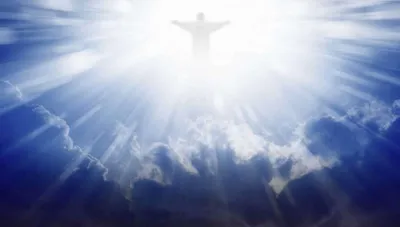 Шокирующее фото с «образом Иисуса Христа» в небе появилось в сети — Мир  космоса