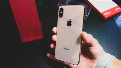 Apple iPhone XS unboxing: Beautiful gold color! - GadgetMatch