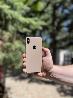 Apple iPhone XS Fully Unlocked (Refurbished)