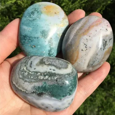 Камни на берегу моря - красивые фото