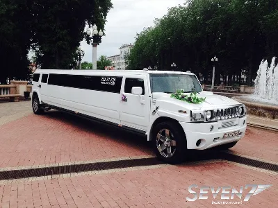 джип-лимузин Hummer H2