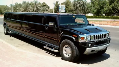 Аренда лимузина Hummer H2 в Якутске: лимузин джип на свадьбу цена от 5000  рублей в час | REQCAR.COM