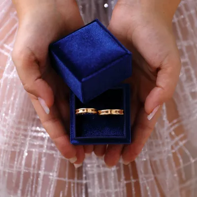 Как оригинально и необычно подарить кольцо девушке или мужчине