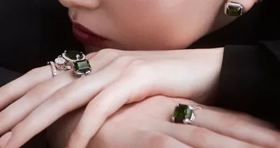 Многие думают, что все обручальные кольца одинаковые: полоска драгоценного  металла на безымянном пальце в знак семейного положения. Но это… | Instagram
