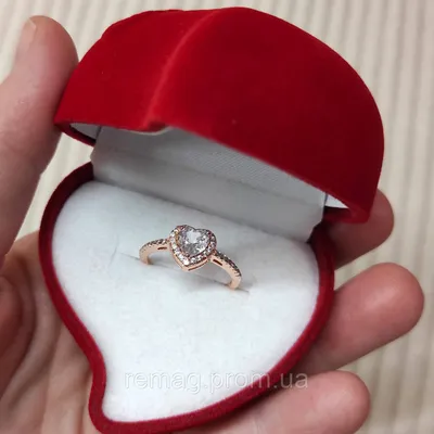 Стильное женское кольцо \"Золотое сердечко с цирконами\" ювелирный сплав в  подарочной коробочке (ID#1392121783), цена: 695.13 ₴, купить на Prom.ua