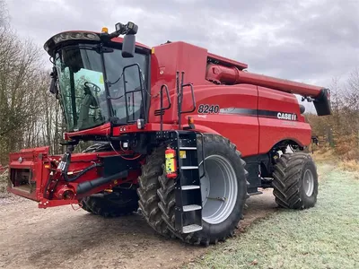 Зерноуборочный комбайн Case IH 8240 AFS, по цене 12 154 925 ₴, Год выпуска:  2018 б/у | Продаж спецтехніки Case IH 8240 AFS | б/у зерноуборочные комбайны  - Mascus Украина