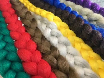 Плетение африканских косичек с цветными нитками для детей - YouTube