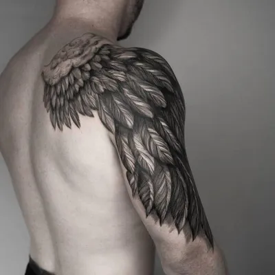 5 крутых мужских татуировок на бицепс и плечи: идеи для тату и фото -  Чемпионат