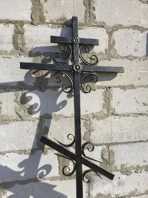 Крест на могилу из металла в Караганде — Мир Камня