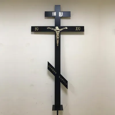 Кресты на могилу в Казани: деревянный, дубовый или из металла