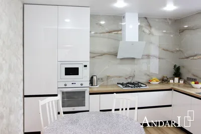Угловая кухня с окном цена на заказ в Астрахани