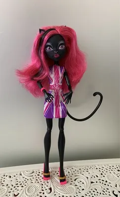 Купить куклу Кэтти Нуар Catty Noir Монстроумники Monster High Монстер Хай  недорого в интернет-магазине