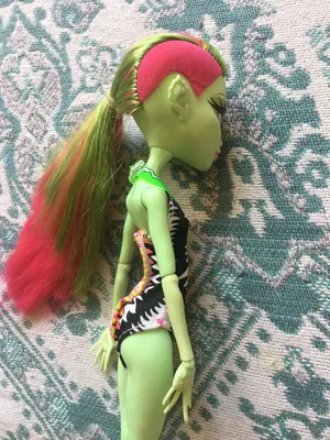 Venus Mcflytrap Monster high doll | Хипстер фотографии, Венера, Иллюстрации  арт