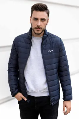Зимние мужские куртки: стиль остается даже в холод