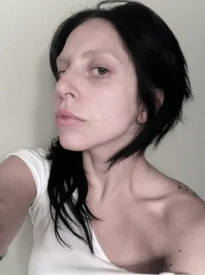 Lady Gaga показала лицо без макияжа - IVONA.UA