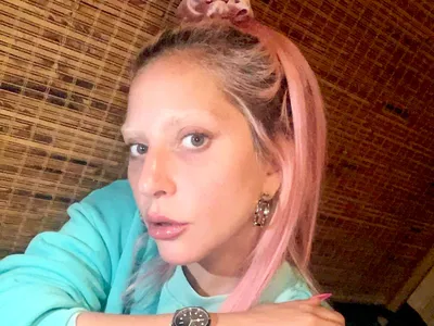 Lady Gaga выложила в instagram фото без макияжа | WMJ.ru