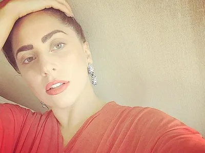 Леди Гага пришла на открытие салона красоты в экстремальном наряде - РИА  Новости, 07.12.2019