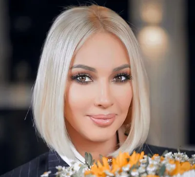 Простая домохозяйка: Лера Кудрявцева шокировала фанатов, показав себя без  макияжа (видео)